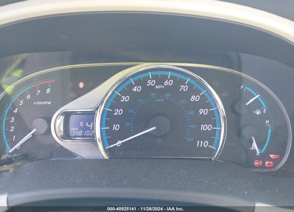 2013 TOYOTA SIENNA XLE V6 8 PASSENGER VIN: 5TDYK3DC0DS389101
