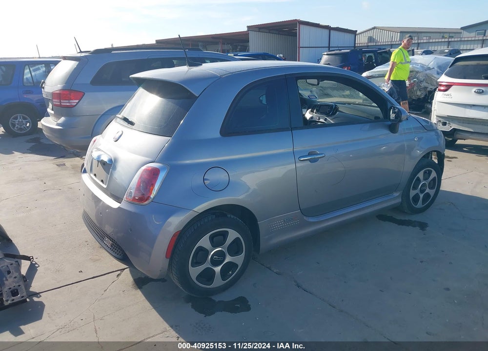 2017 FIAT 500E VIN: 3C3CFFGE8HT555278