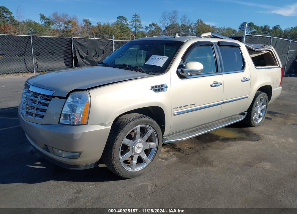 2012 CADILLAC ESCALADE ESV LUXURY VIN: 1GYS3HEF3CR126004