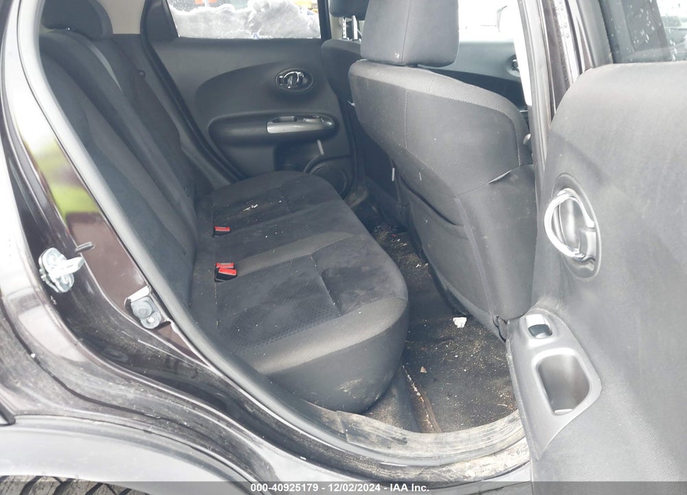 2015 NISSAN JUKE SV VIN: JN8AF5MV3FT563058