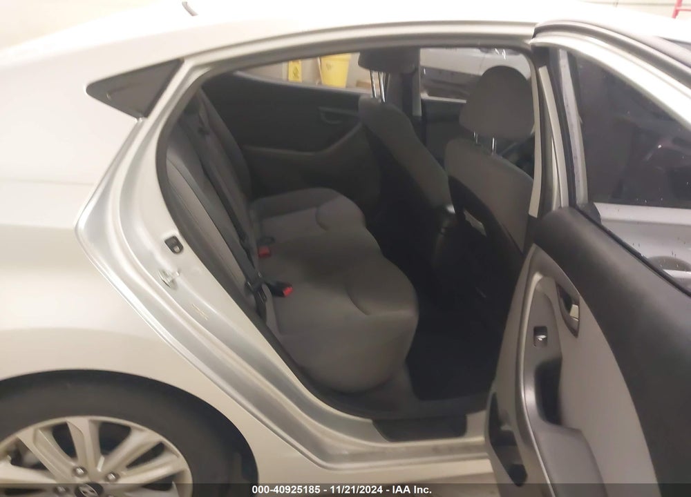 2015 HYUNDAI ELANTRA SE VIN: KMHDH4AE4FU276416