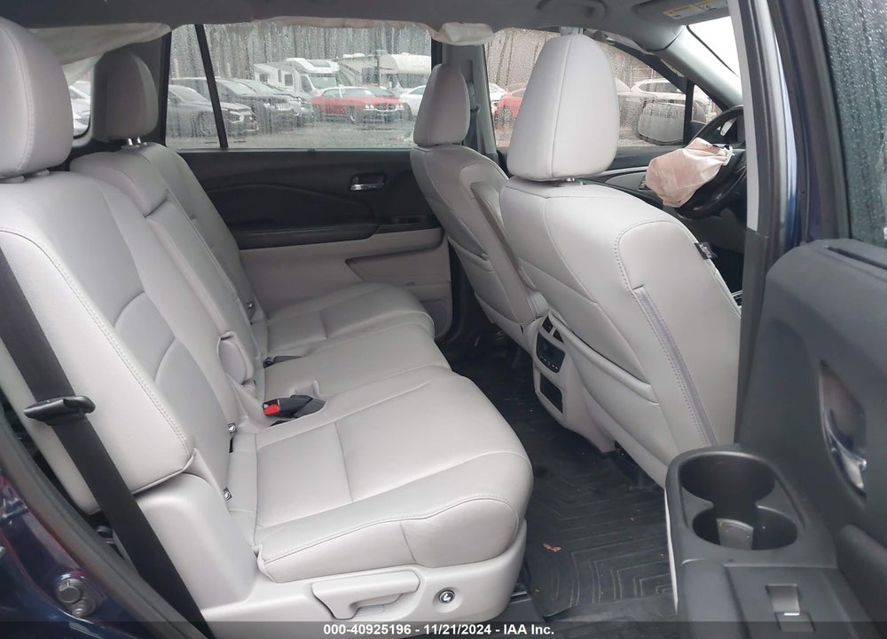 2019 HONDA PILOT EX-L VIN: 5FNYF6H57KB038642