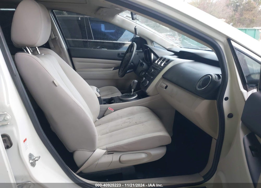 2011 MAZDA CX-7 VIN: JM3ER2B59B0359728