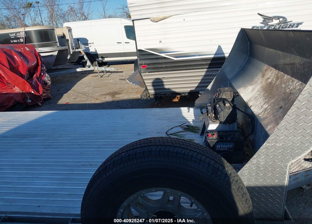 2024 FEATHERLITE --- VIN: 4FGA42423RC163814