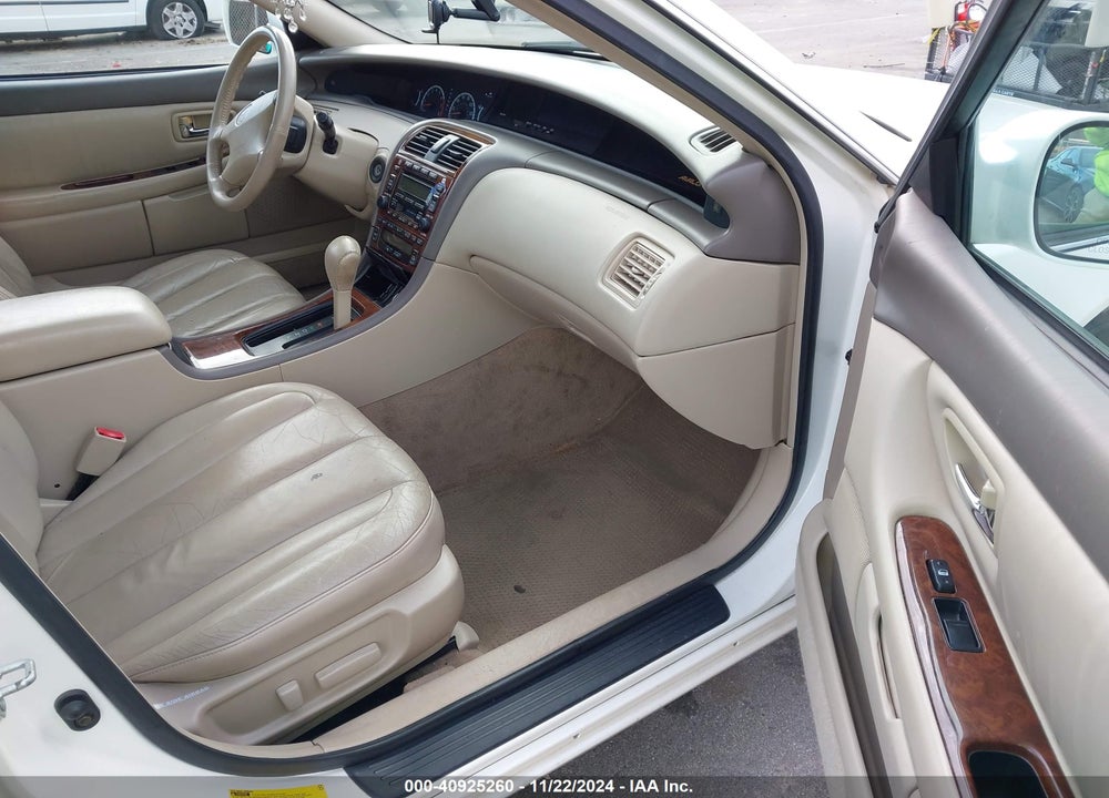 2000 TOYOTA AVALON XLS VIN: 4T1BF28B6YU067677