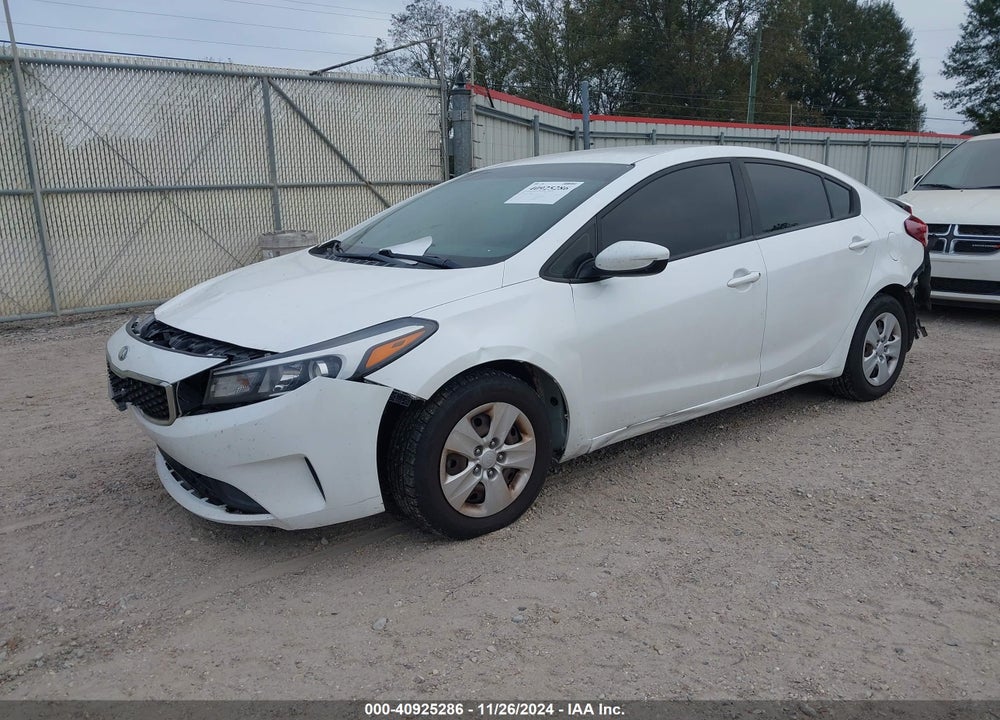 2018 KIA FORTE VIN: 3KPFL4A78JE196895