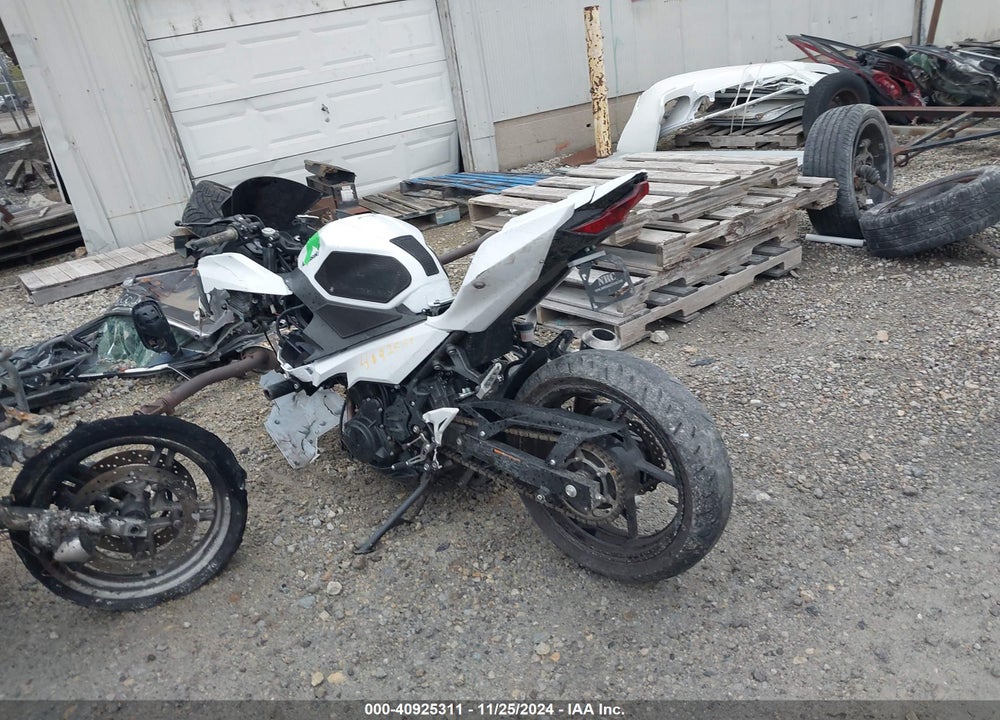 2020 KAWASAKI EX400 VIN: JKAEXKG16LDA70012