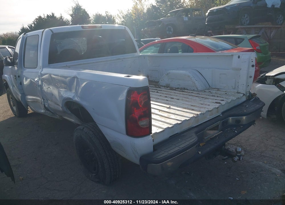 2005 CHEVROLET SILVERADO 2500HD LS VIN: 1GCHC29U05E276989