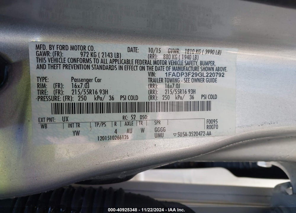 2016 FORD FOCUS VIN: 1FADP3F29GL220792