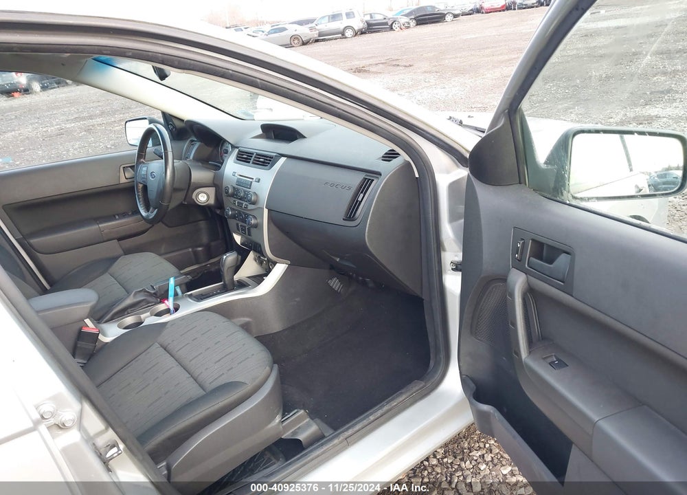 2009 FORD FOCUS SE VIN: 1FAHP35N79W153950