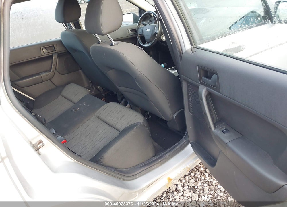 2009 FORD FOCUS SE VIN: 1FAHP35N79W153950