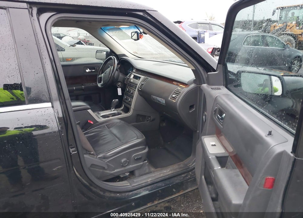 2009 FORD FLEX SEL VIN: 2FMEK62C79BA25706