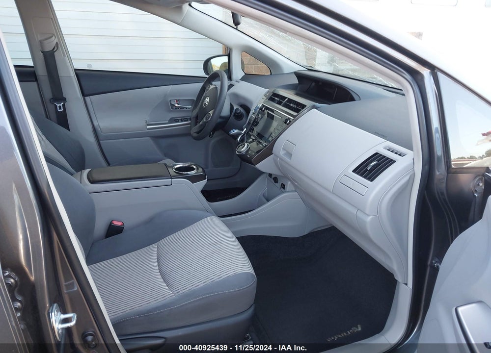 2015 TOYOTA PRIUS V THREE VIN: JTDZN3EU0FJ018782