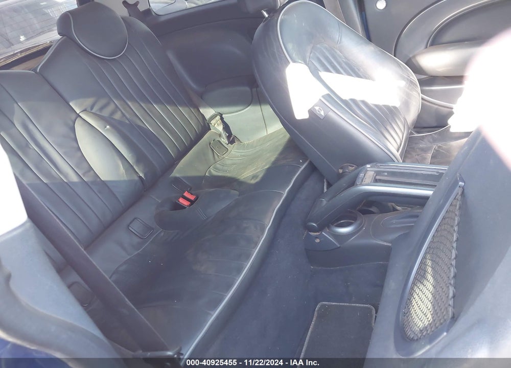 2006 MINI COOPER S VIN: WMWRE33576TJ37006
