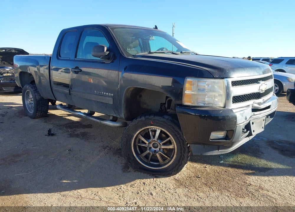 2010 CHEVROLET SILVERADO 1500 LT VIN: 1GCSKSE36AZ131433