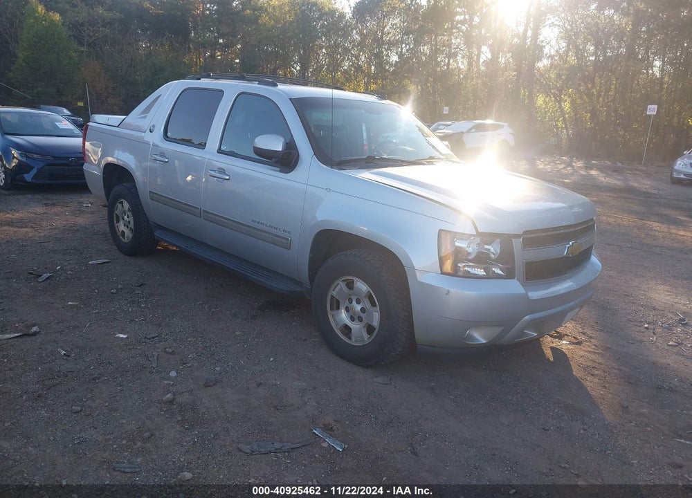 2013 CHEVROLET AVALANCHE LT VIN: 3GNMCFE07DG208289