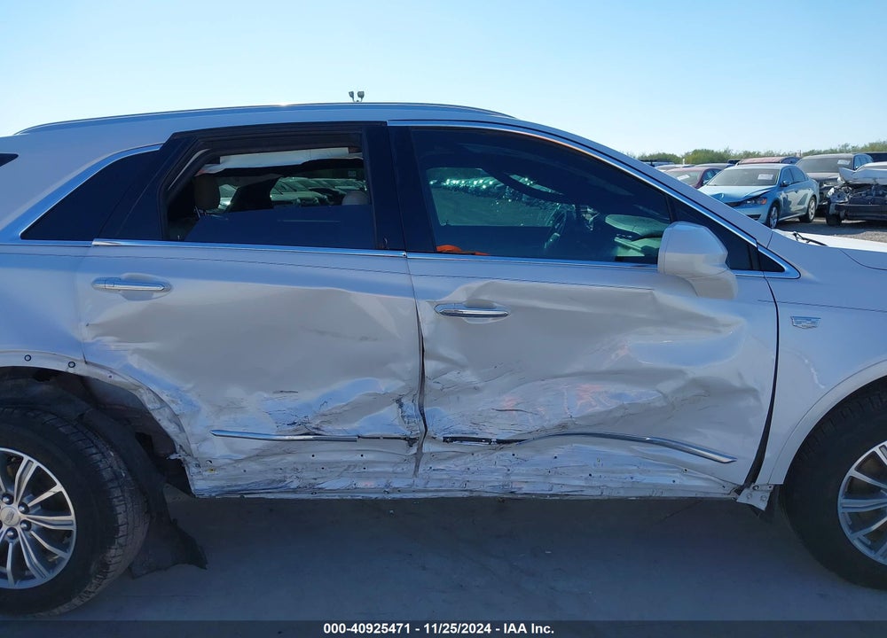 2017 CADILLAC XT5 LUXURY VIN: 1GYKNBRSXHZ190093