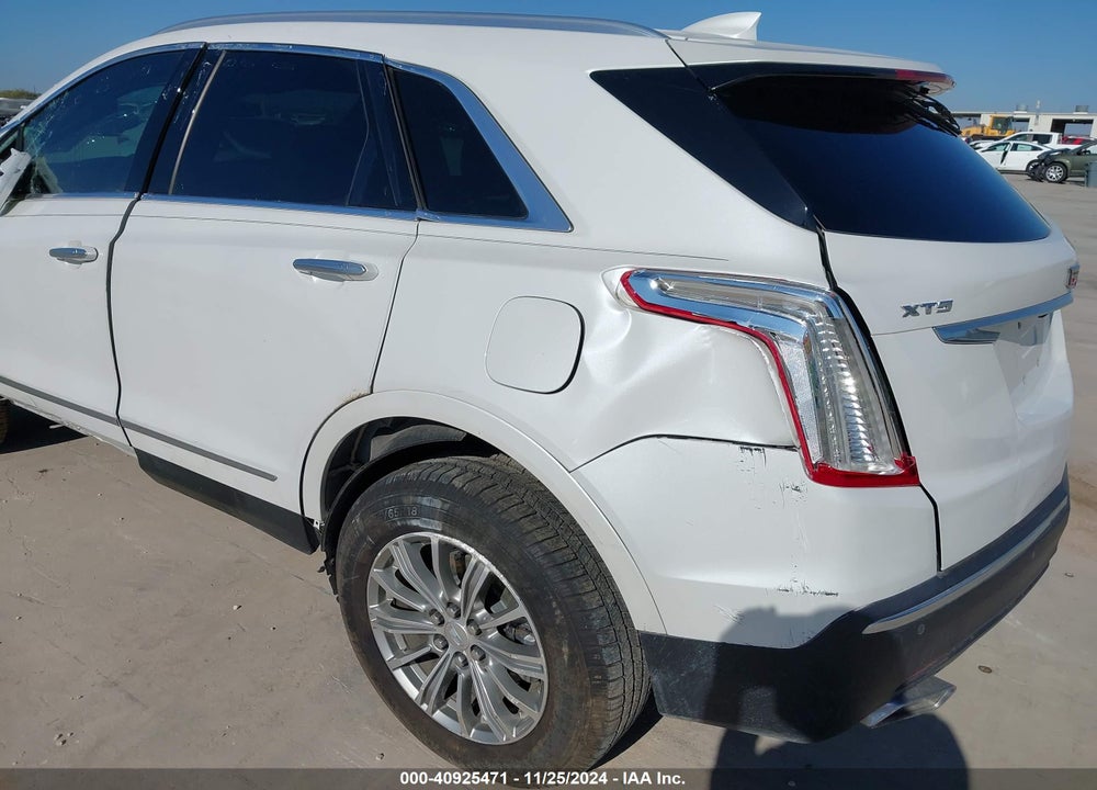2017 CADILLAC XT5 LUXURY VIN: 1GYKNBRSXHZ190093