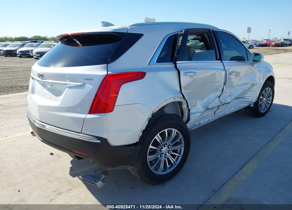 2017 CADILLAC XT5 LUXURY VIN: 1GYKNBRSXHZ190093