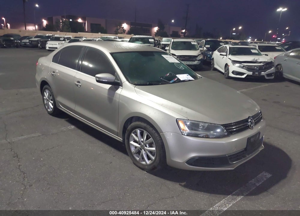 2014 VOLKSWAGEN JETTA 1.8T SE VIN: 3VWD17AJXEM254749