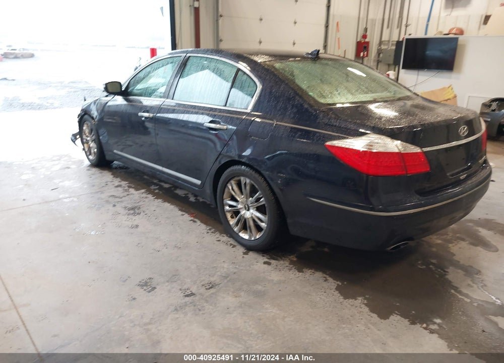 2010 HYUNDAI GENESIS 4.6 VIN: KMHGC4DF8AU111073