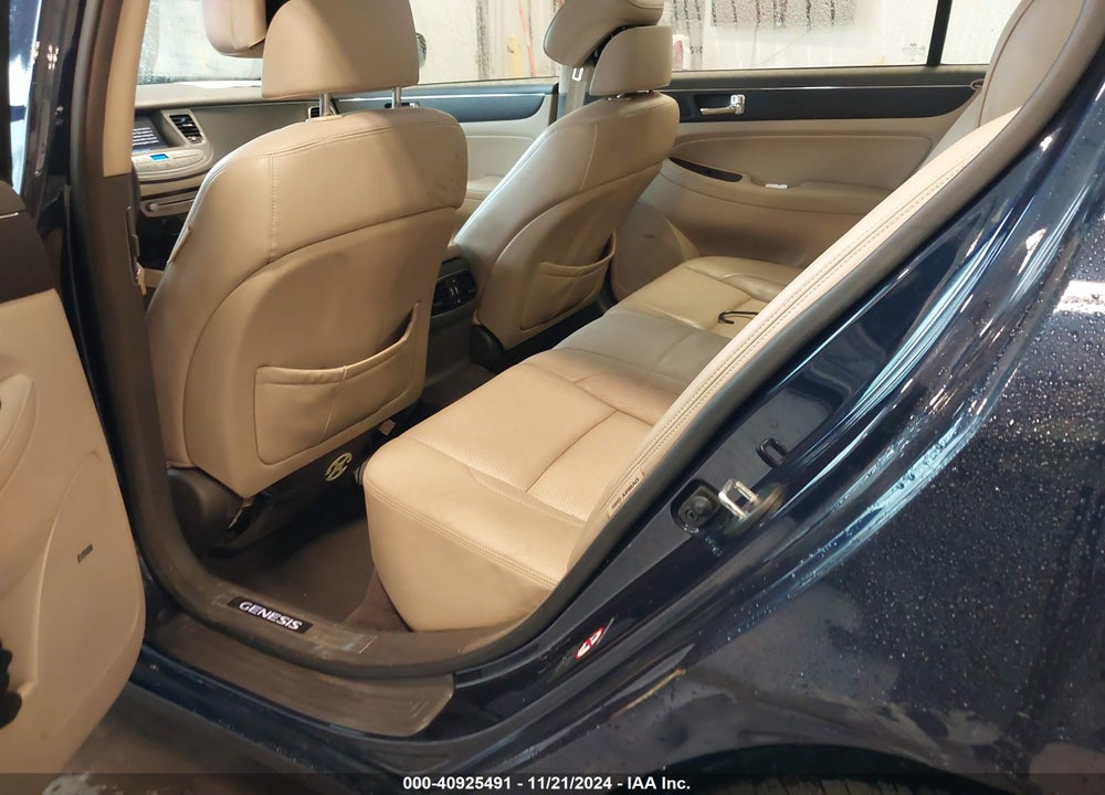 2010 HYUNDAI GENESIS 4.6 VIN: KMHGC4DF8AU111073