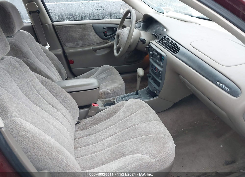 1998 CHEVROLET MALIBU VIN: 1G1ND52M7W6222296