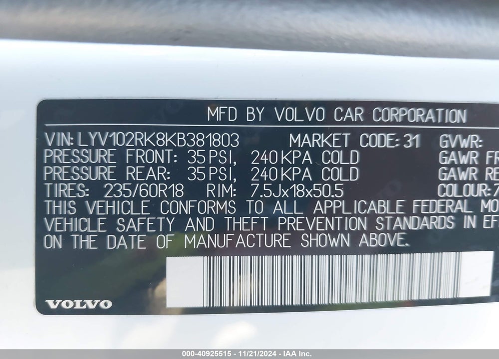 2019 VOLVO XC60 T5 MOMENTUM VIN: LYV102RK8KB381803