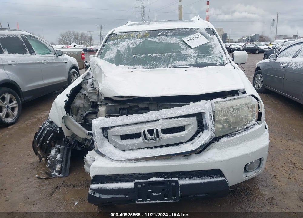 2011 HONDA PILOT EX-L VIN: 5FNYF4H57BB067062