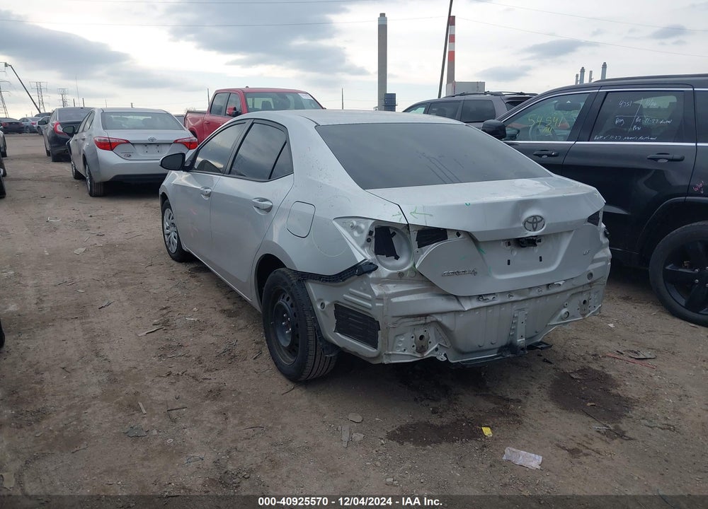 2017 TOYOTA COROLLA LE VIN: 5YFBURHE4HP656172