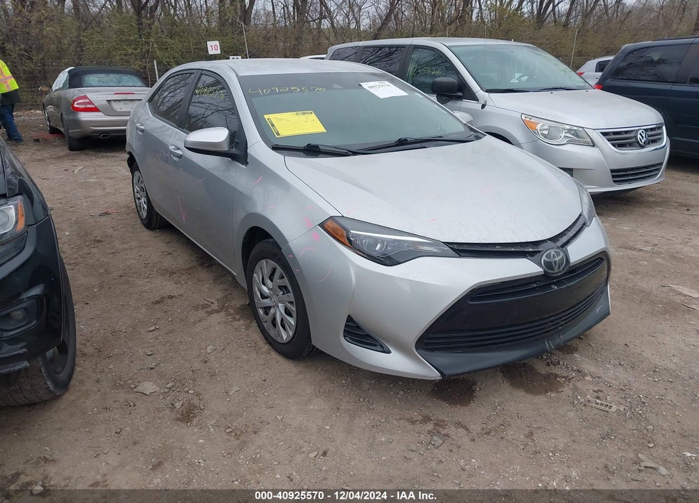 2017 TOYOTA COROLLA LE VIN: 5YFBURHE4HP656172