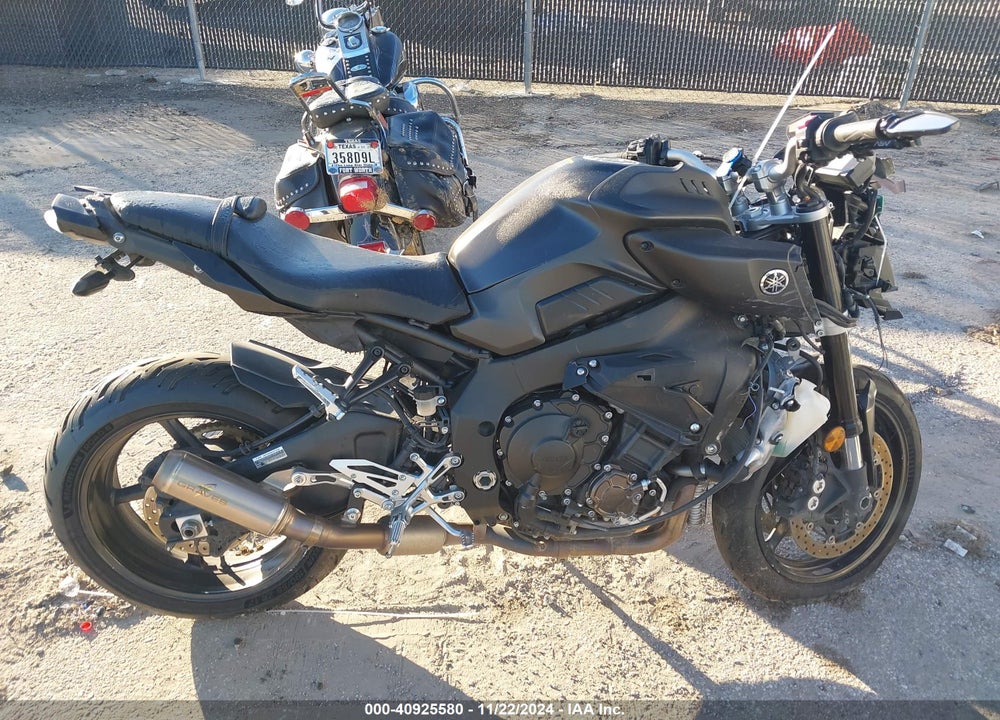 2021 YAMAHA MTN1000 VIN: JYARN48E1MA003842