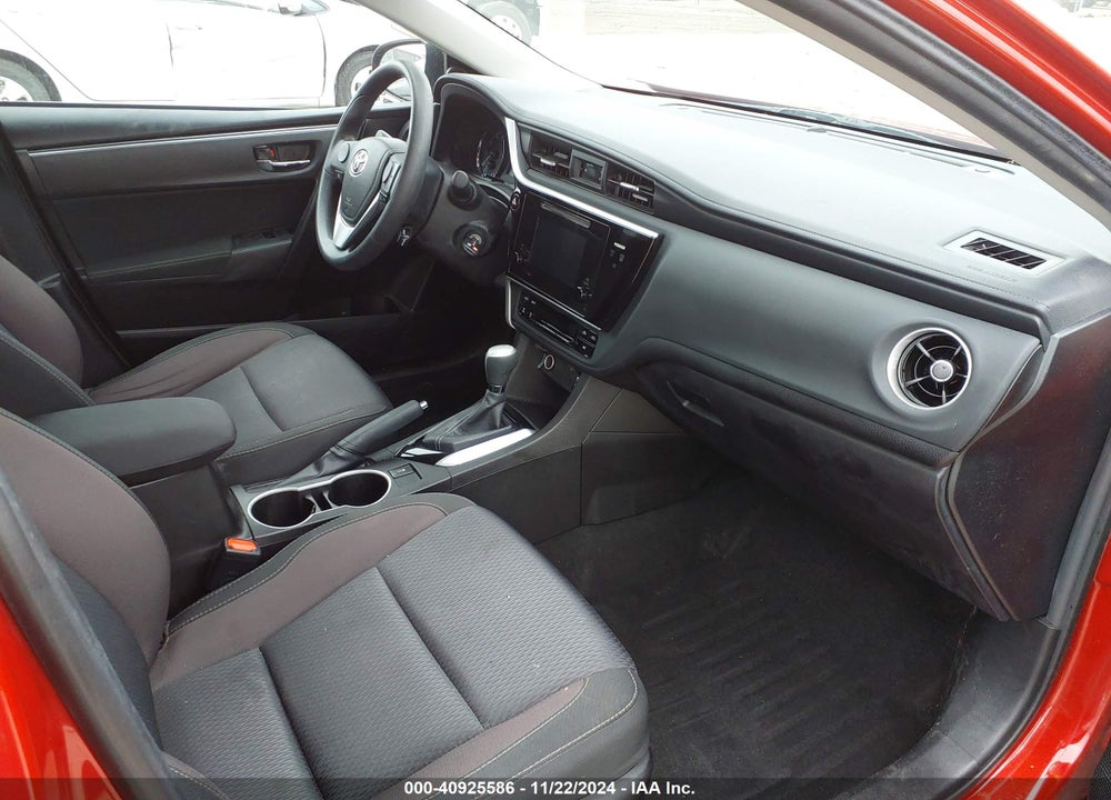 2017 TOYOTA COROLLA LE VIN: 5YFBURHE9HP634412