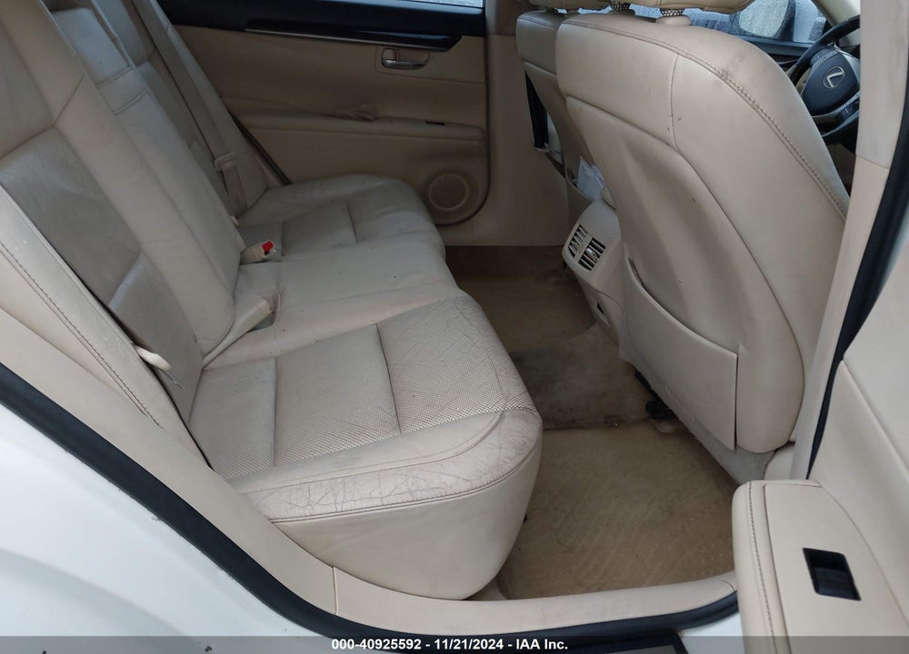 2013 LEXUS ES350 VIN: JTHBK1GG7D2039222