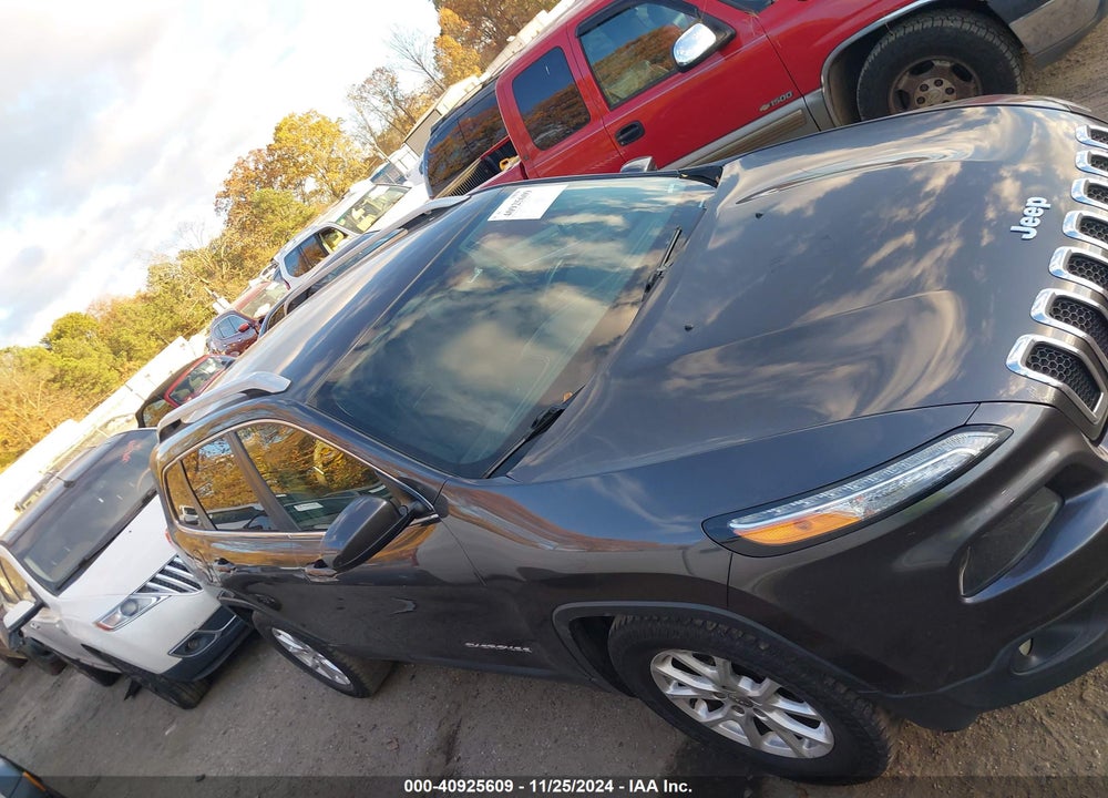 2015 JEEP CHEROKEE LATITUDE VIN: 1C4PJLCB0FW611470