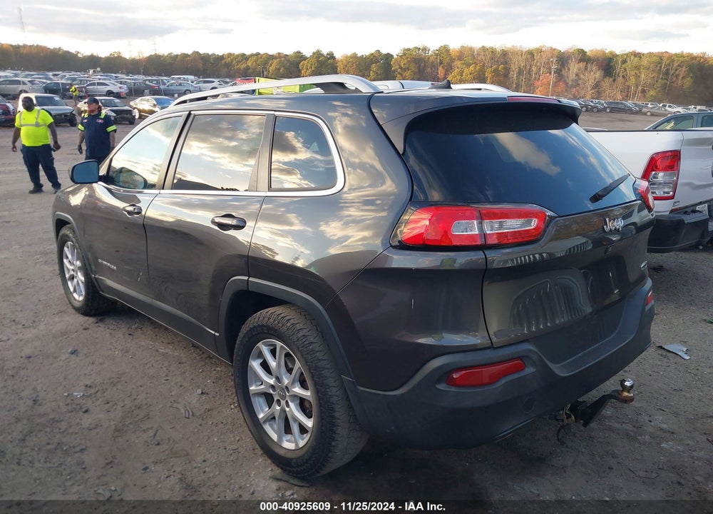 2015 JEEP CHEROKEE LATITUDE VIN: 1C4PJLCB0FW611470