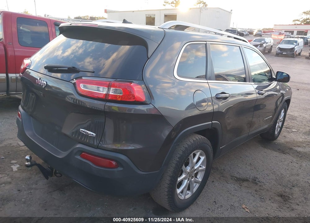 2015 JEEP CHEROKEE LATITUDE VIN: 1C4PJLCB0FW611470