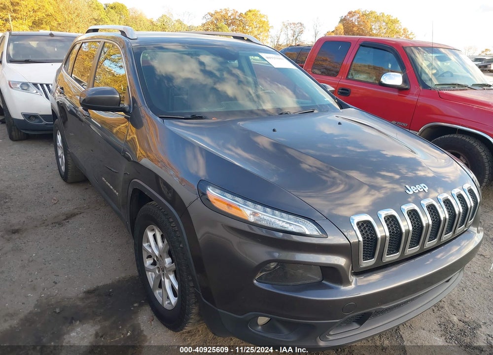 2015 JEEP CHEROKEE LATITUDE VIN: 1C4PJLCB0FW611470
