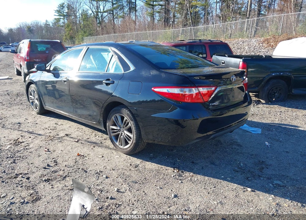 2017 TOYOTA CAMRY SE VIN: 4T1BF1FK1HU658500
