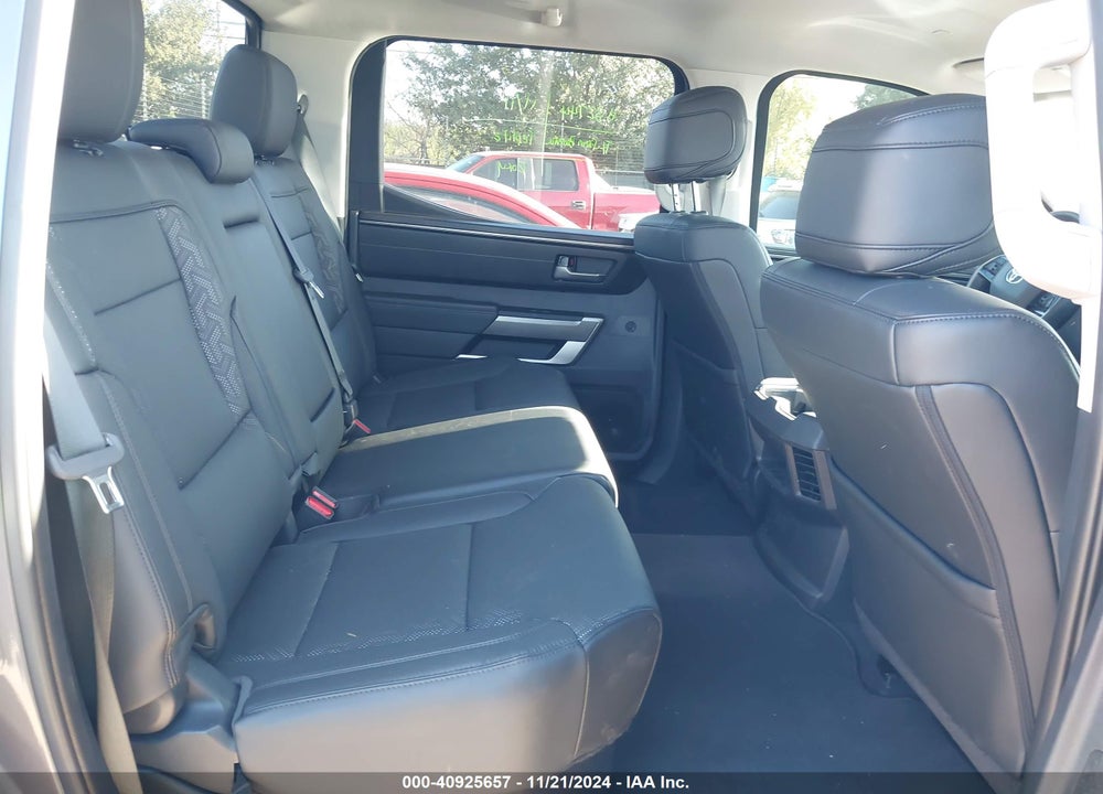 2022 TOYOTA TUNDRA SR5 VIN: 5TFLA5DB8NX039601