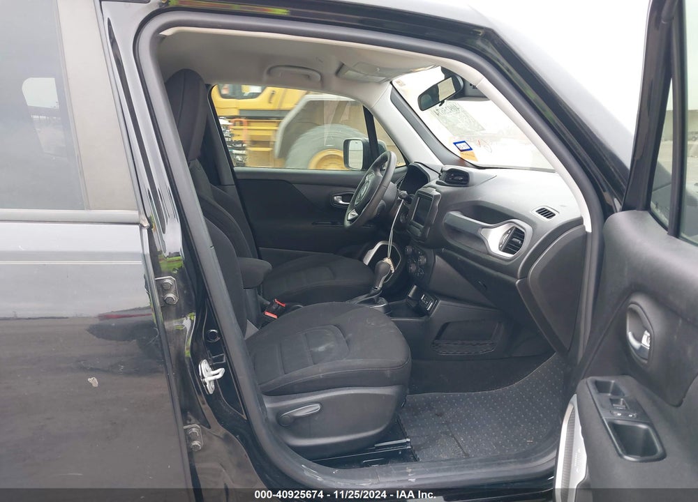 2018 JEEP RENEGADE LATITUDE FWD VIN: ZACCJABB0JPJ07217