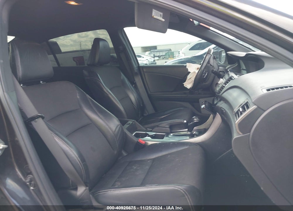 2016 HONDA ACCORD SPORT VIN: 1HGCR2F56GA133160