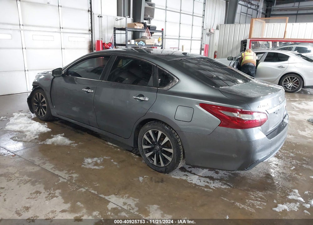 2018 NISSAN ALTIMA VIN: 1N4AL3AP7JC244484
