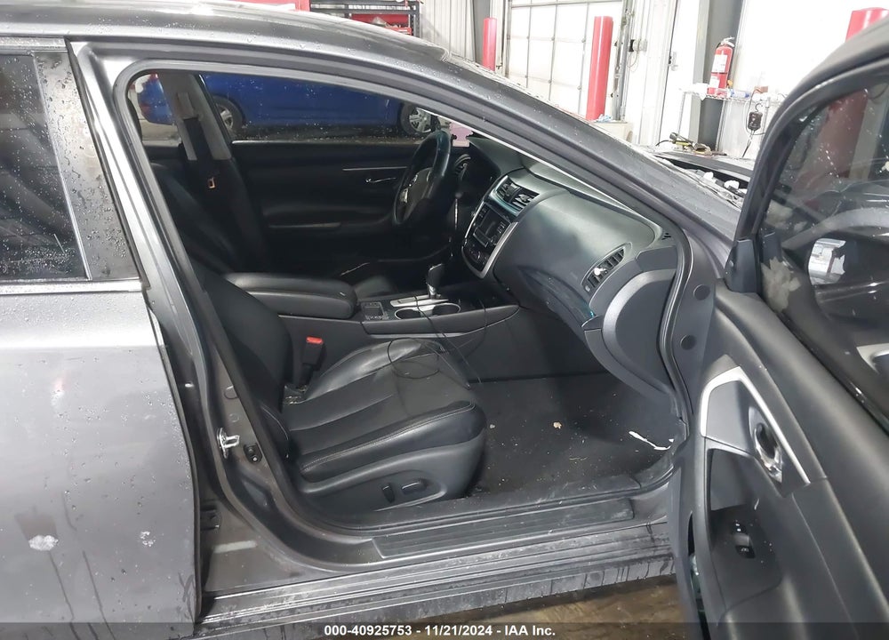 2018 NISSAN ALTIMA VIN: 1N4AL3AP7JC244484