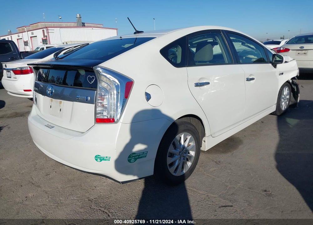2014 TOYOTA PRIUS PLUG-IN VIN: JTDKN3DP2E3056210