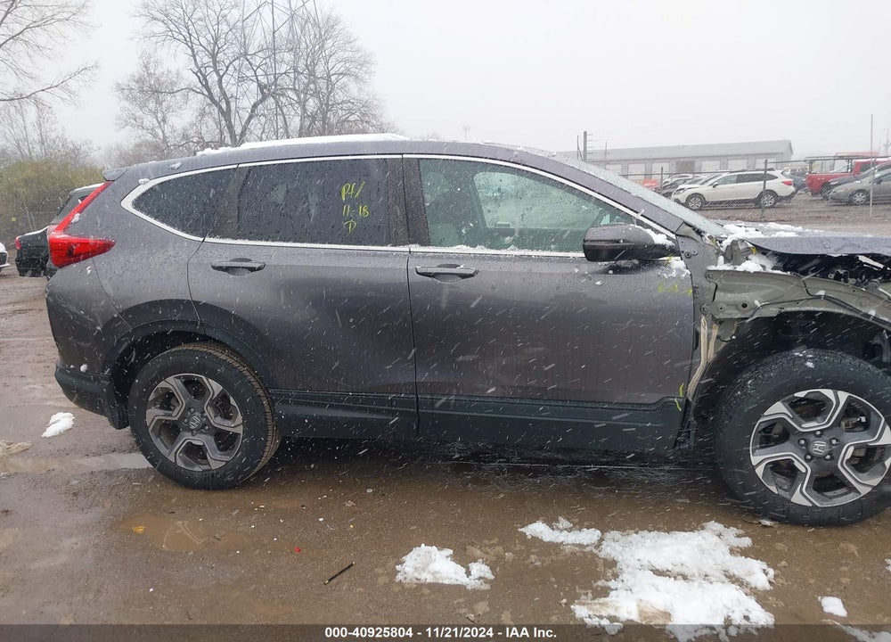 2018 HONDA CR-V EX VIN: 7FARW2H52JE032375