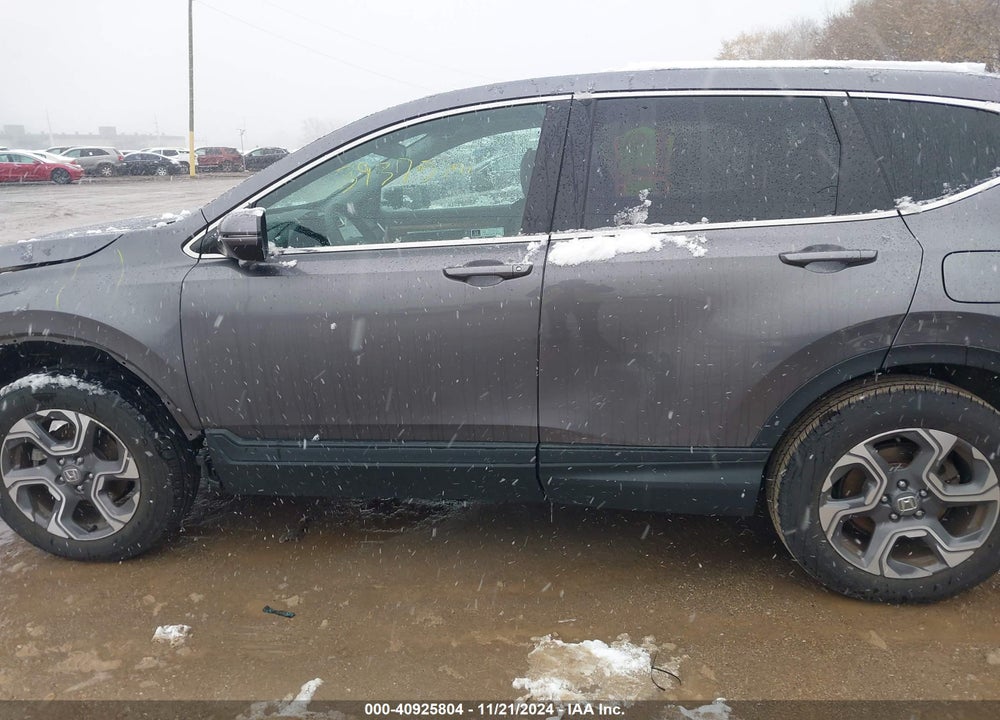 2018 HONDA CR-V EX VIN: 7FARW2H52JE032375