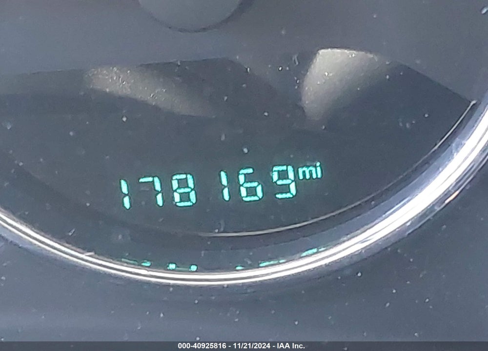 2015 JEEP WRANGLER UNLIMITED SAHARA VIN: 1C4BJWEG2FL553495