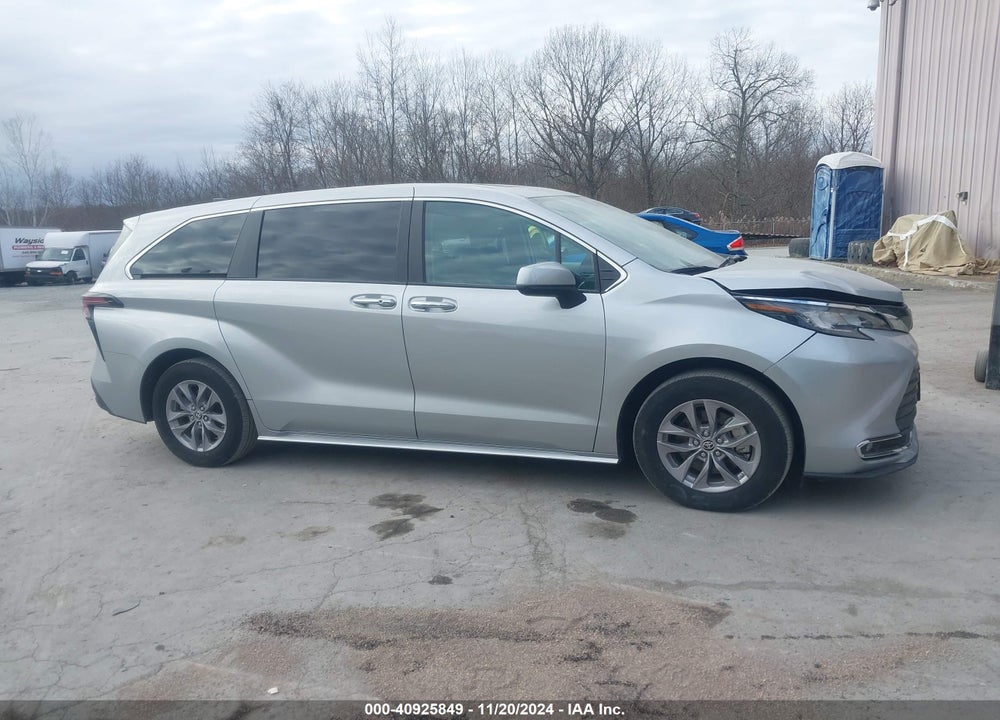 2023 TOYOTA SIENNA XLE VIN: 5TDYSKFC9PS090721