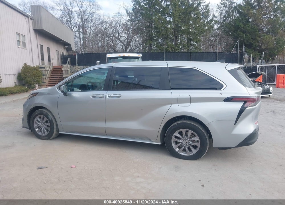 2023 TOYOTA SIENNA XLE VIN: 5TDYSKFC9PS090721